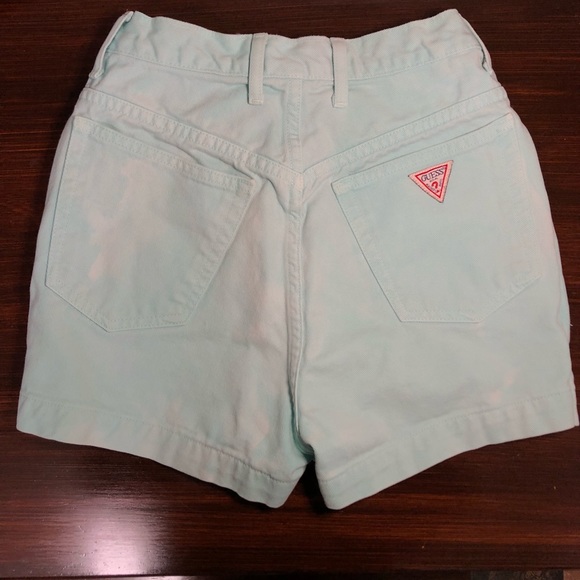 *VINTAGE GUESS SHORTS* High waisted vintage Guess shorts - size 30 - Picture 2 of 7
